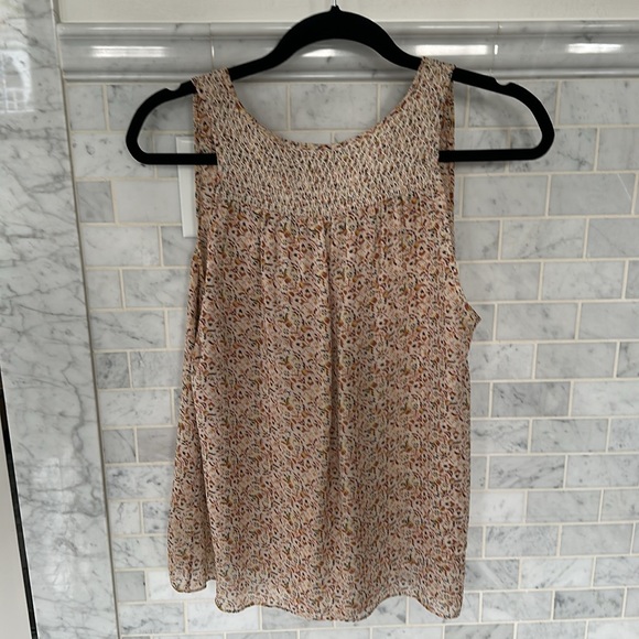 Top - Picture 2 of 2